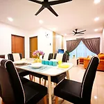 Ipoh Manhattan Waterpark 3 Room 8Pax Suite By City Home Empire Mha308