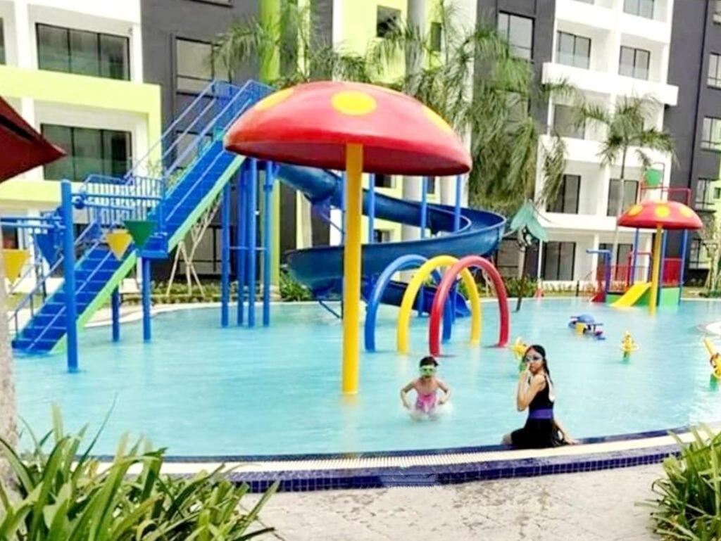 Pangsapuri Manhattan Waterpark 3 8pax By Empire Mha308 Ipoh