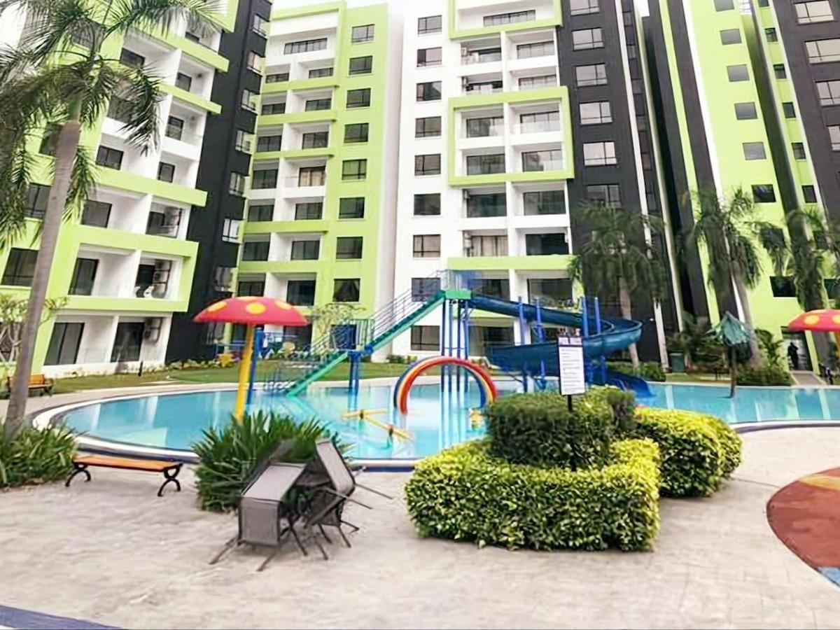 Manhattan Waterpark 3 8pax By Empire Mha308 Ipoh