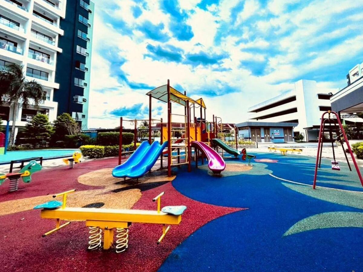 Manhattan Waterpark 3 8pax By Empire Mha308 * Ipoh